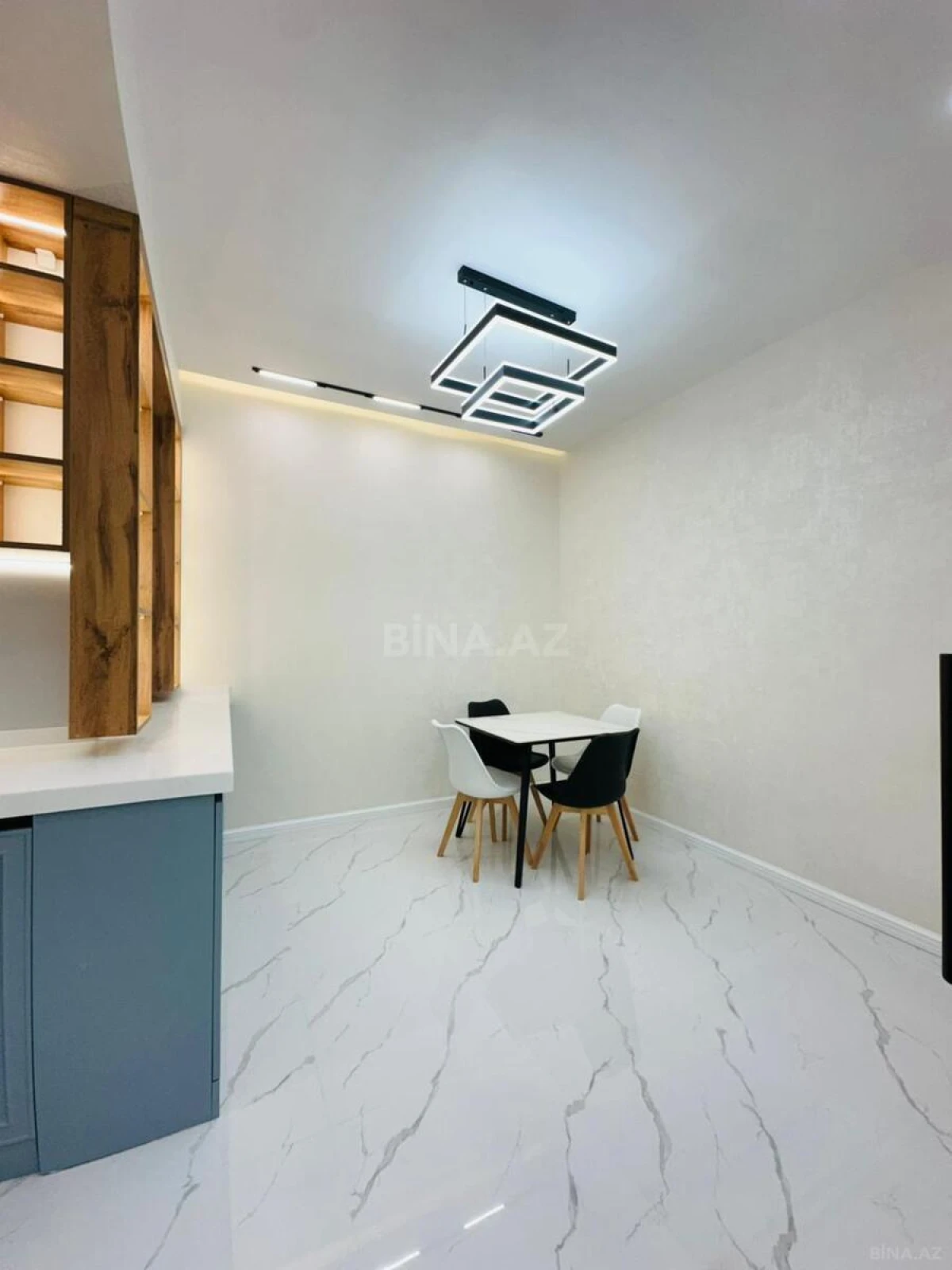 Satılır 3 otaqlı mənzil 135 m²
