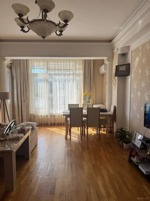 Kirayə verilir 2 otaqlı mənzil 60 m²