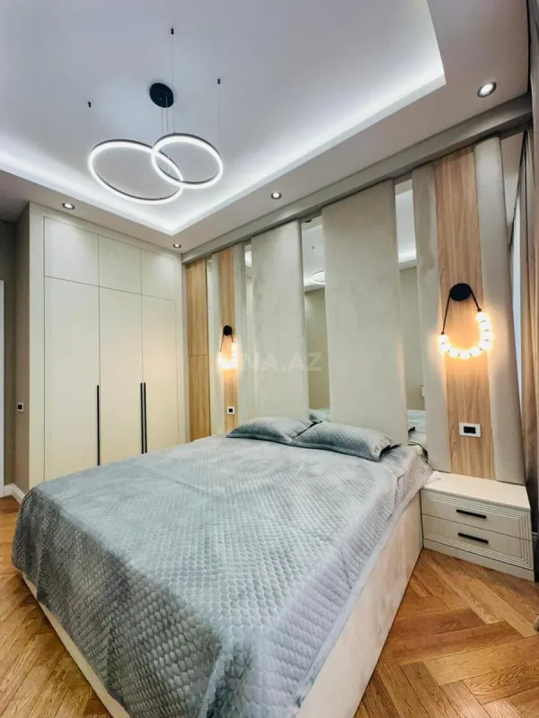 Satılır 2 otaqlı mənzil 68 m²