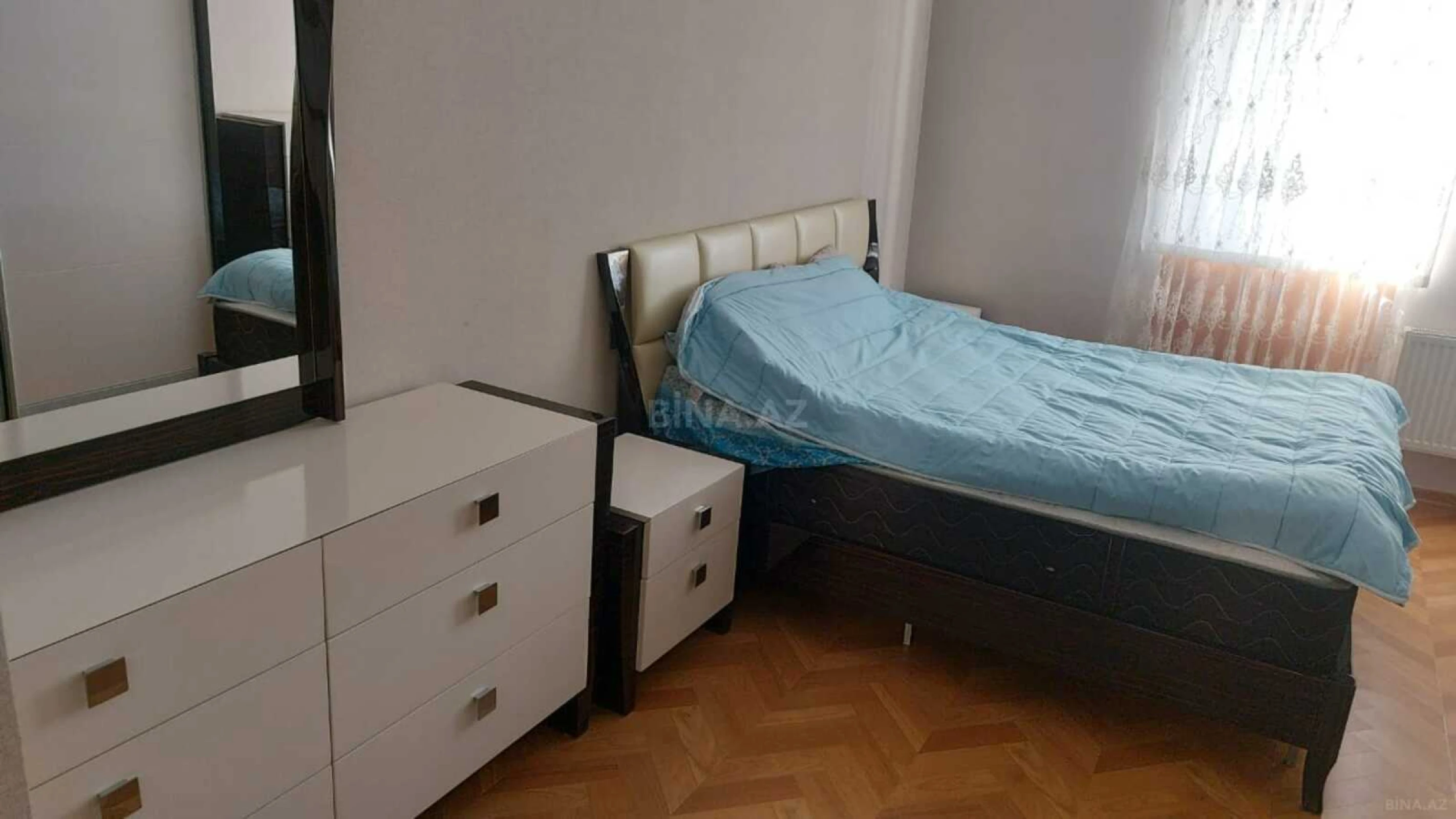 Kirayə verilir 3 otaqlı mənzil 105 m²