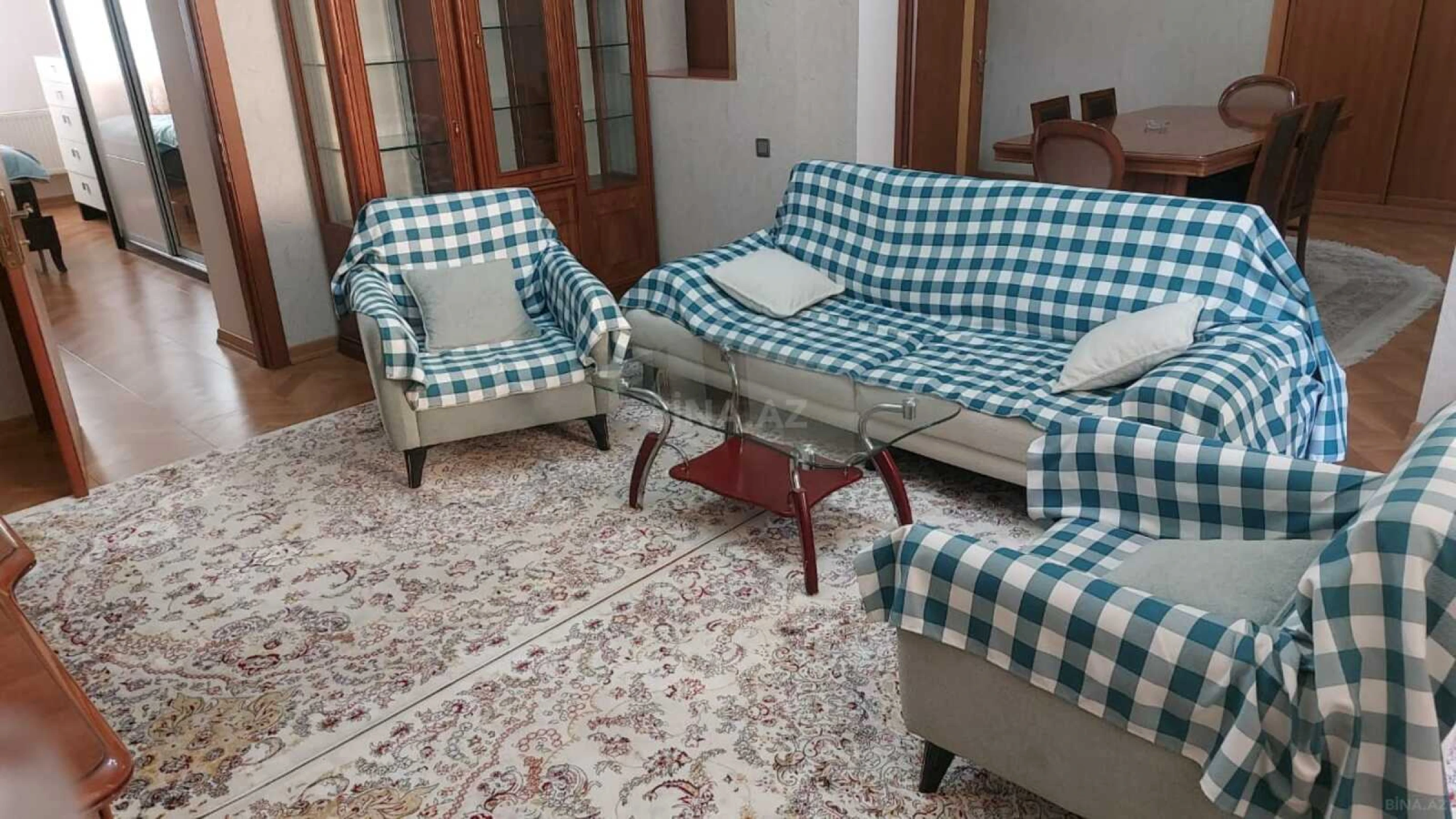 Kirayə verilir 3 otaqlı mənzil 105 m²