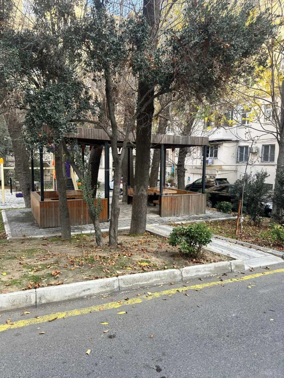 Kirayə verilir 3 otaqlı mənzil 105 m²