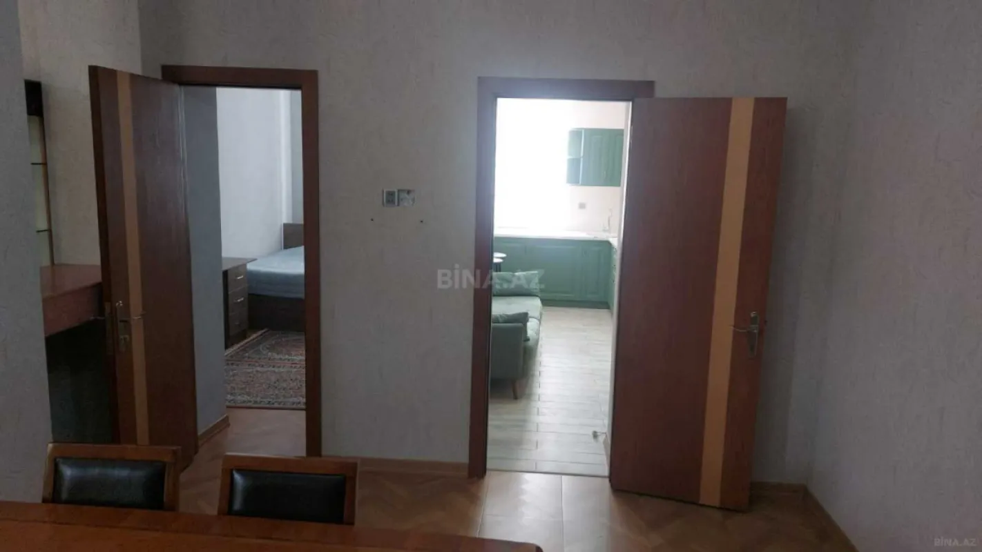 Kirayə verilir 3 otaqlı mənzil 105 m²