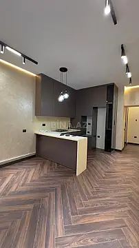 Satılır 2 otaqlı mənzil 70 m²