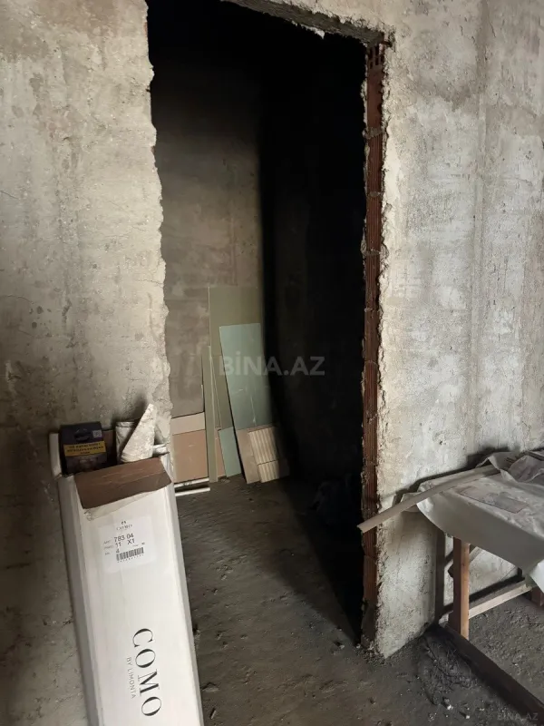 Satılır 3 otaqlı mənzil 131 m²