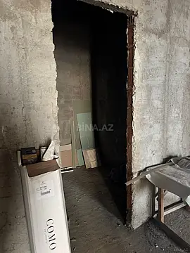 Satılır 3 otaqlı mənzil 131 m²