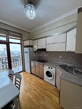 Satılır 2 otaqlı mənzil 68 m²