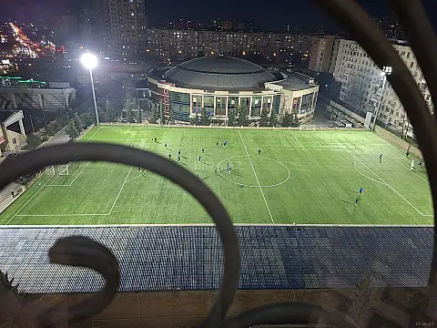 Satılır 5 otaqlı mənzil 310 m²