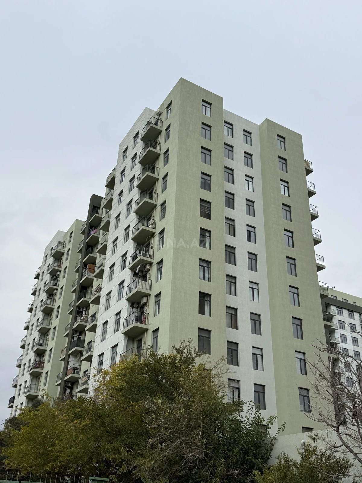Satılır 3 otaqlı mənzil 92 m²