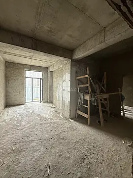 Satılır 3 otaqlı mənzil 92 m²