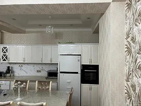 Kirayə verilir 3 otaqlı mənzil 100 m²