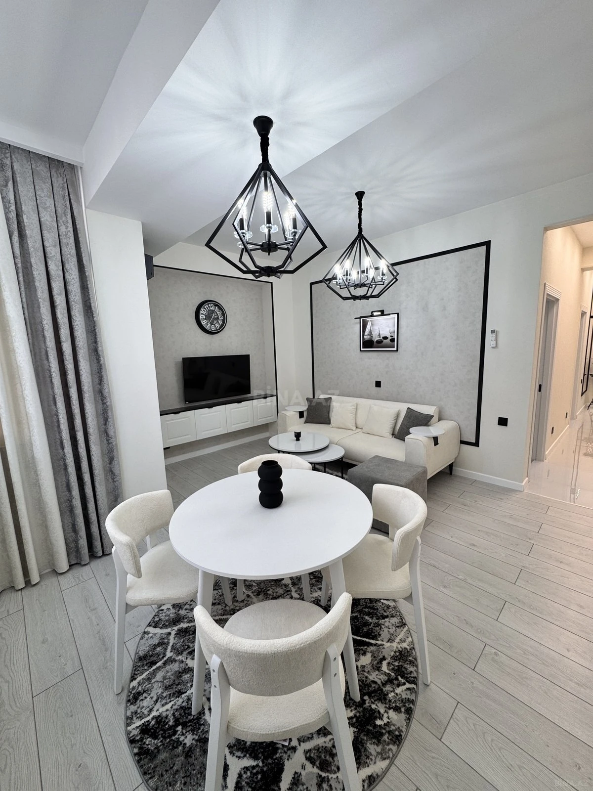 Satılır 2 otaqlı mənzil 60 m²