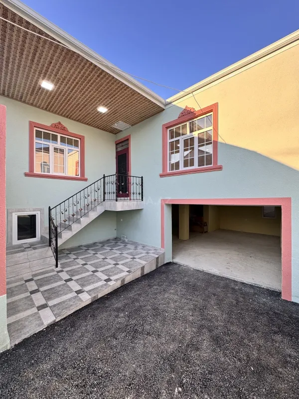 Satılır 4 otaqlı həyət evi 160 m²