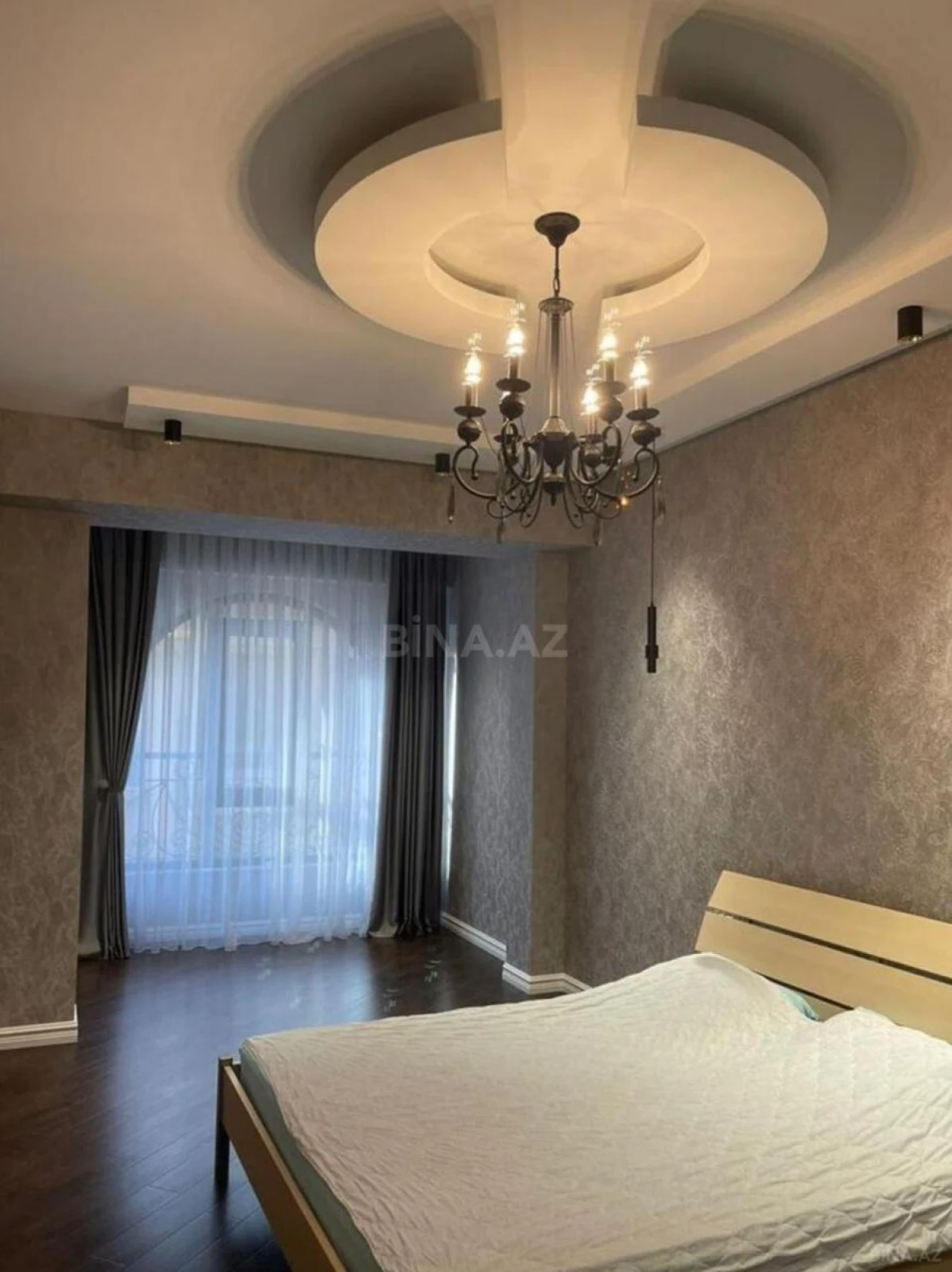 Satılır 3 otaqlı mənzil 123 m²