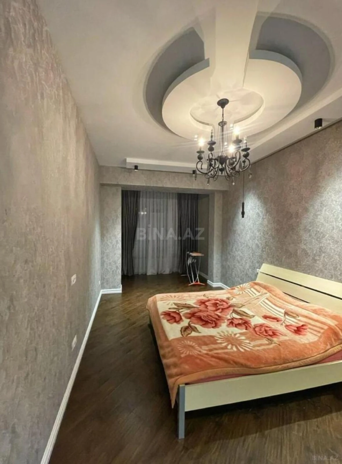 Satılır 3 otaqlı mənzil 123 m²