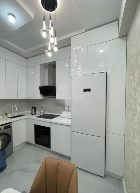 Satılır 3 otaqlı mənzil 123 m²
