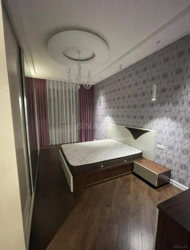 Satılır 3 otaqlı mənzil 123 m²