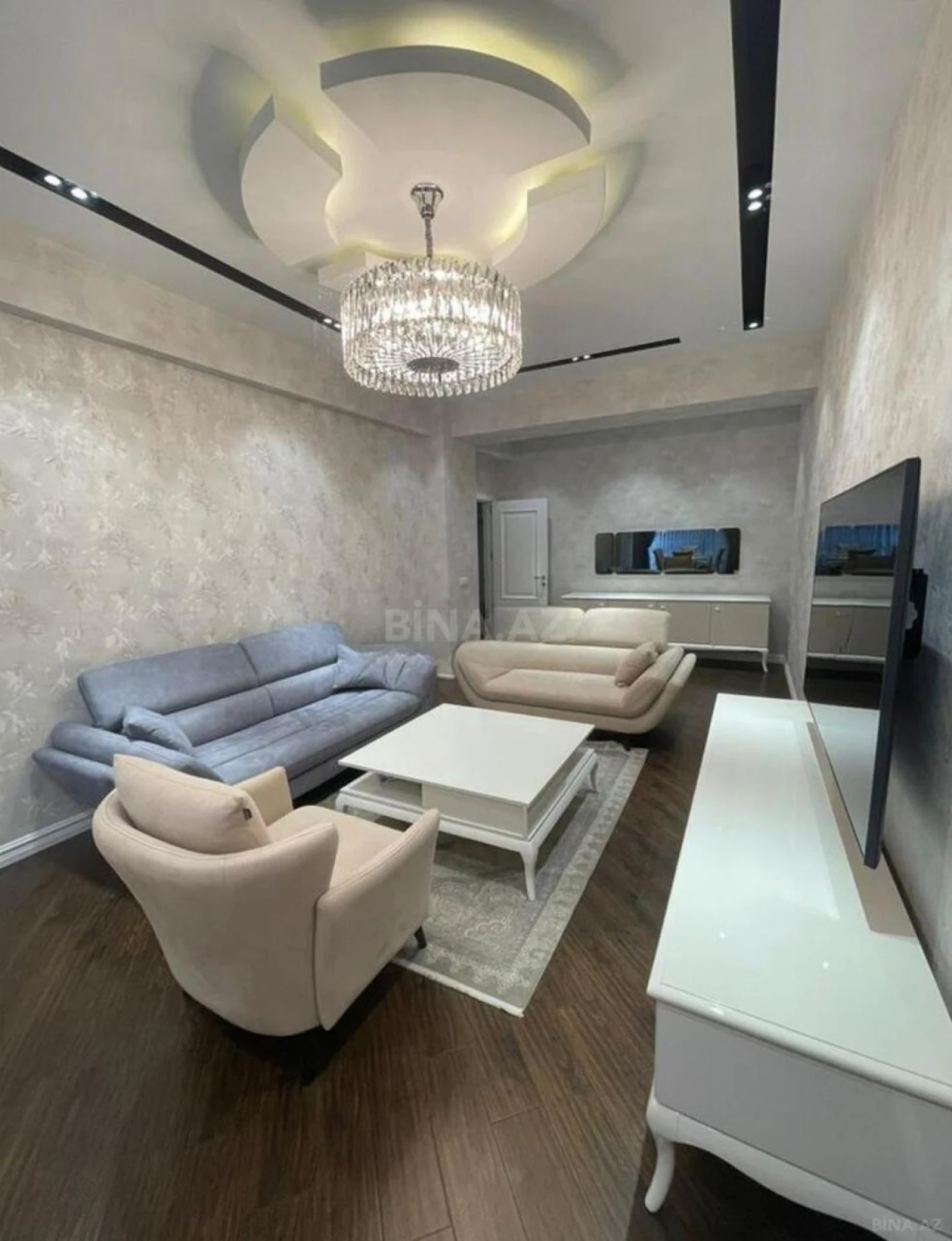 Satılır 3 otaqlı mənzil 123 m²