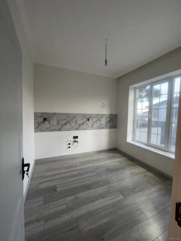 Satılır 4 otaqlı həyət evi 130 m²