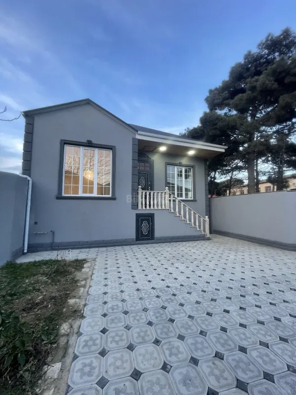 Satılır 4 otaqlı həyət evi 130 m²