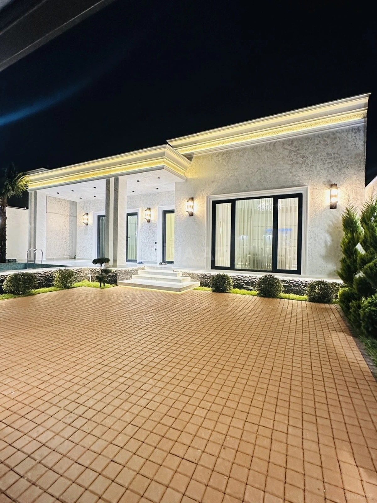 Satılır 4 otaqlı həyət evi 150 m²