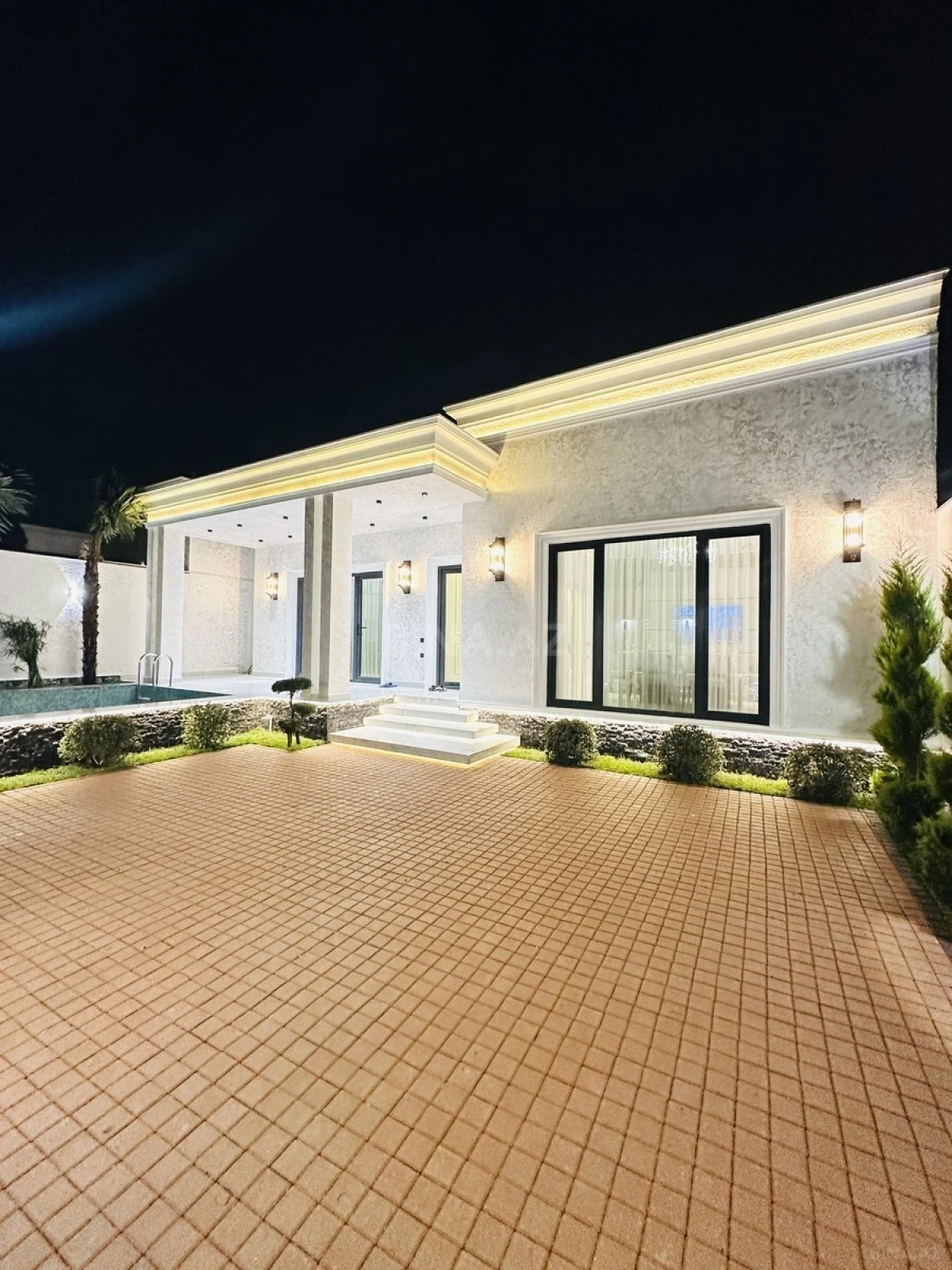 Satılır 4 otaqlı həyət evi 150 m²