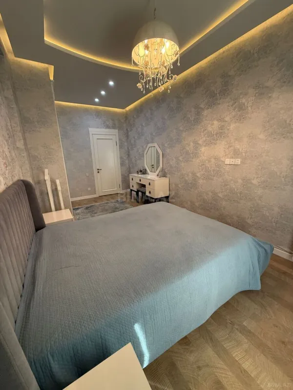 Kirayə verilir 2 otaqlı mənzil 72 m²