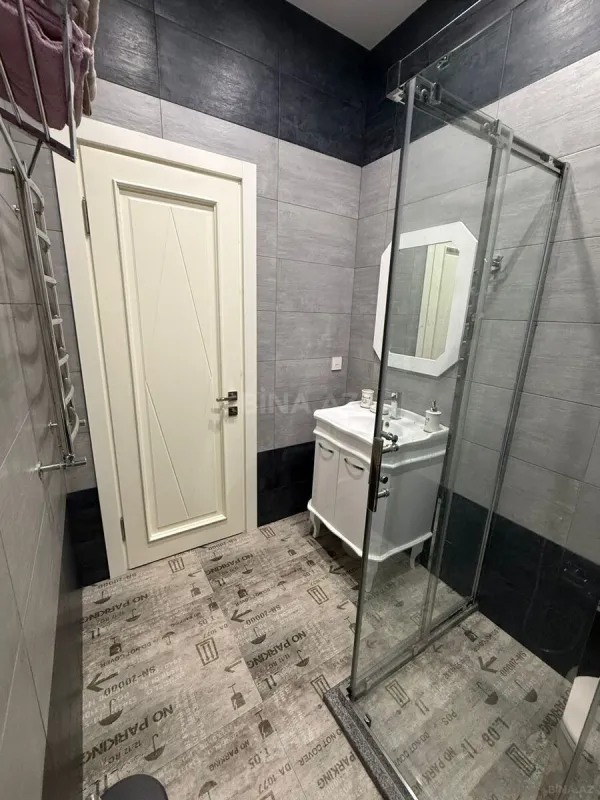Kirayə verilir 2 otaqlı mənzil 72 m²