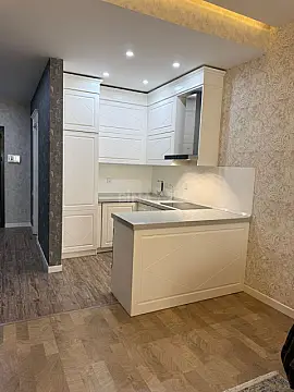 Kirayə verilir 2 otaqlı mənzil 72 m²