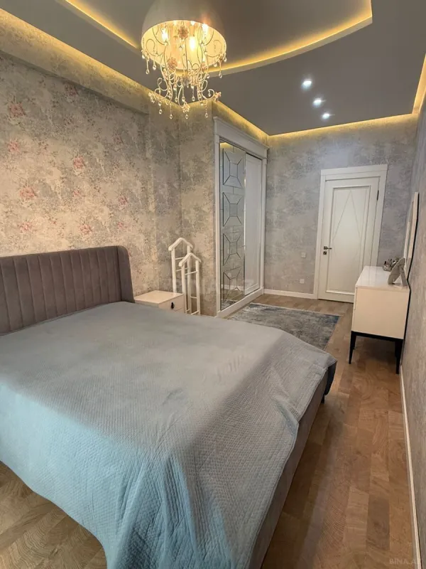 Kirayə verilir 2 otaqlı mənzil 72 m²