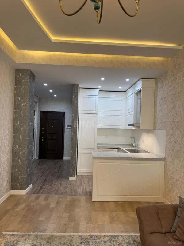 Kirayə verilir 2 otaqlı mənzil 72 m²