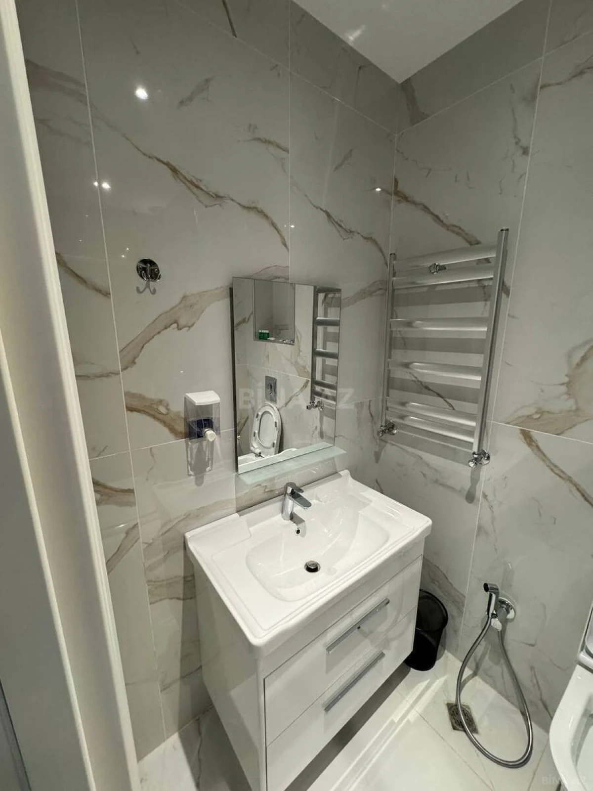 Kirayə verilir 3 otaqlı mənzil 62 m²