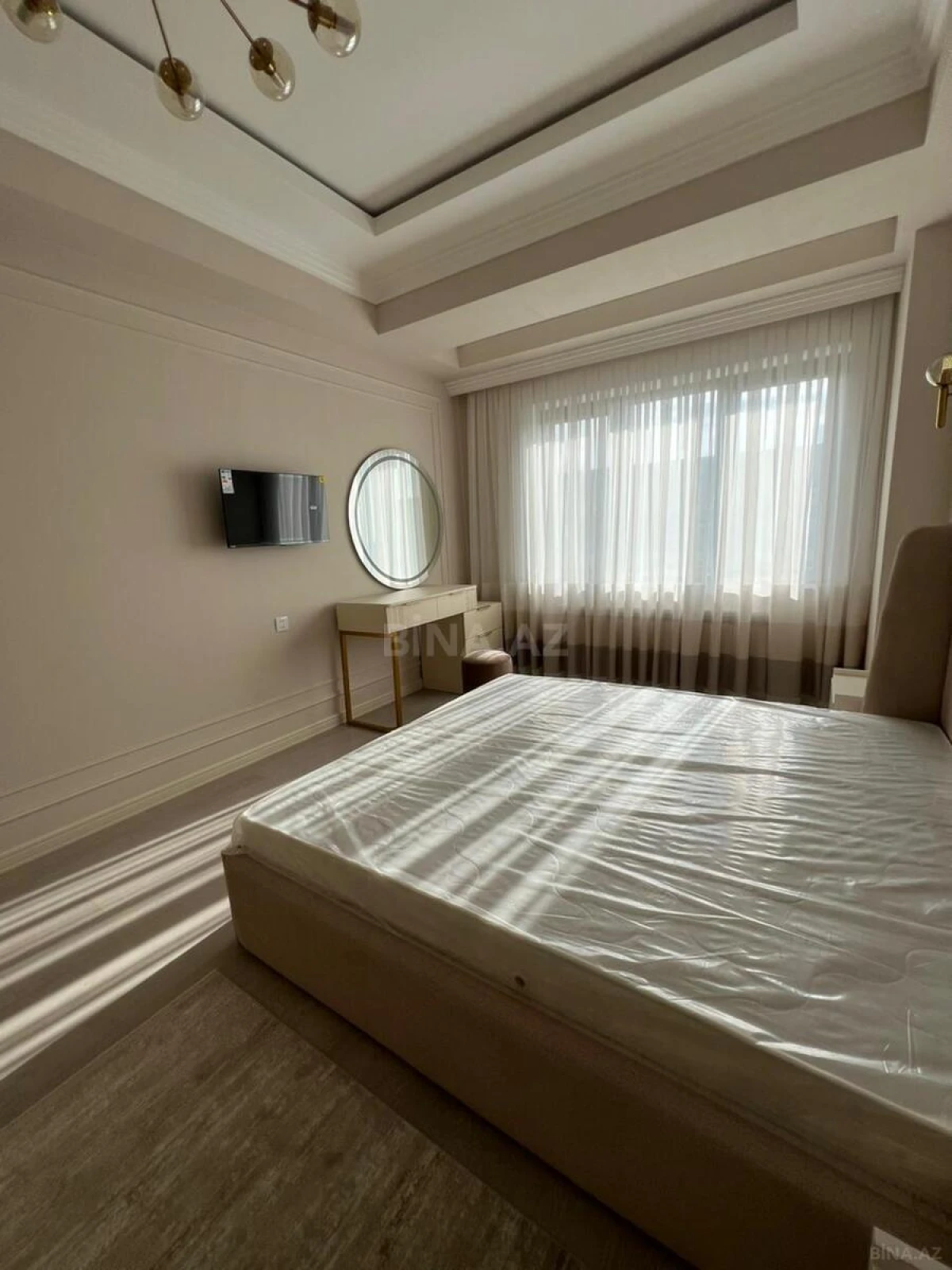 Kirayə verilir 3 otaqlı mənzil 120 m²