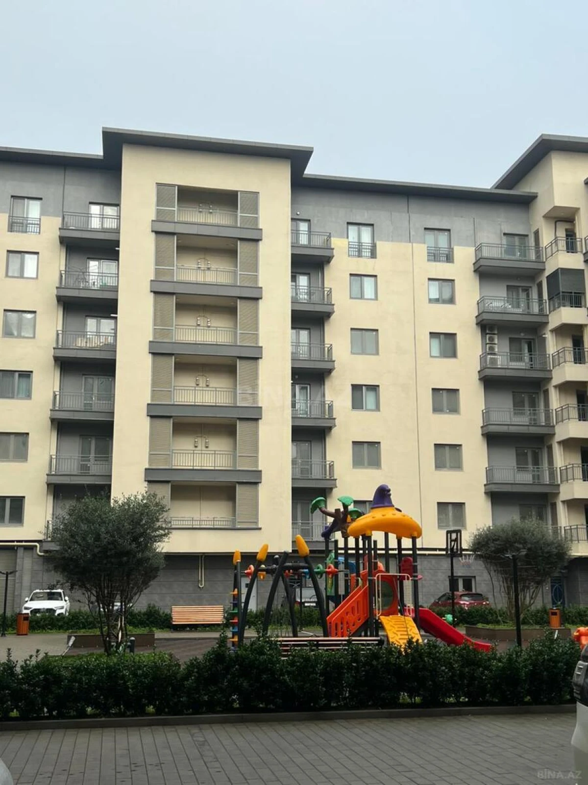 Kirayə verilir 3 otaqlı mənzil 120 m²