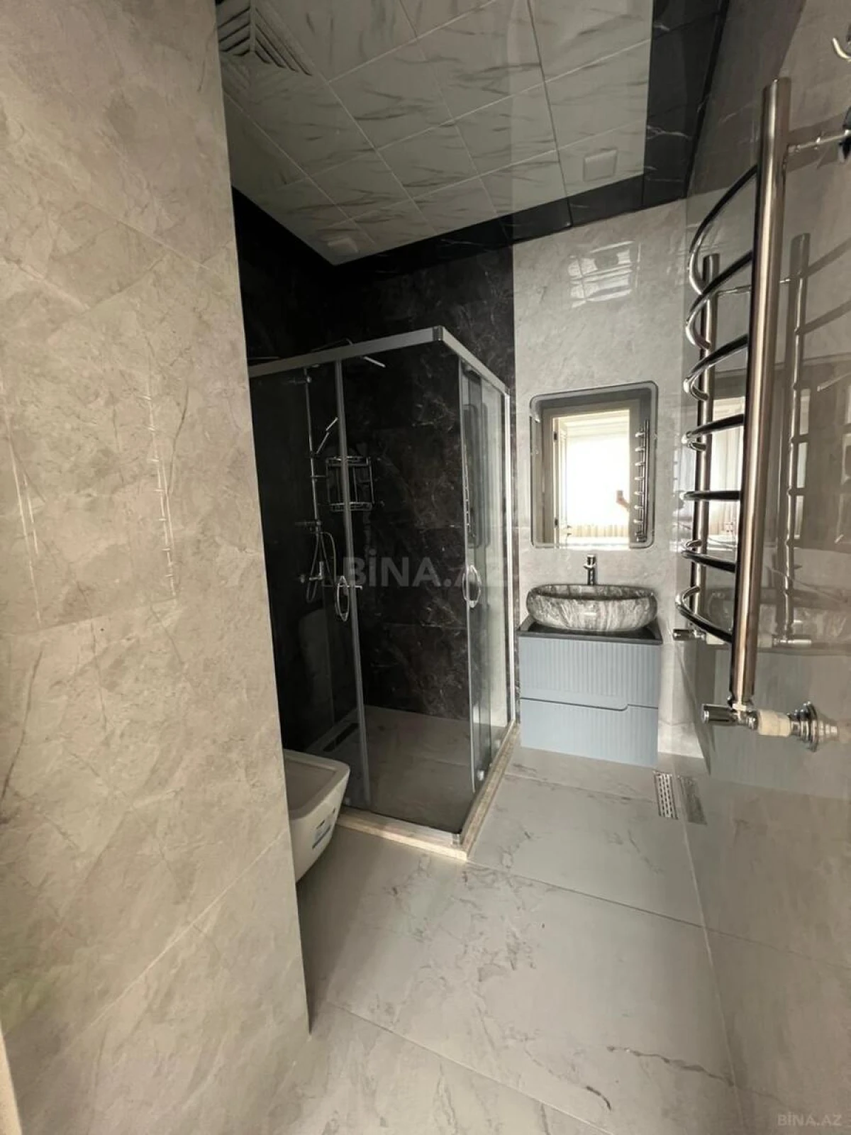 Kirayə verilir 3 otaqlı mənzil 120 m²