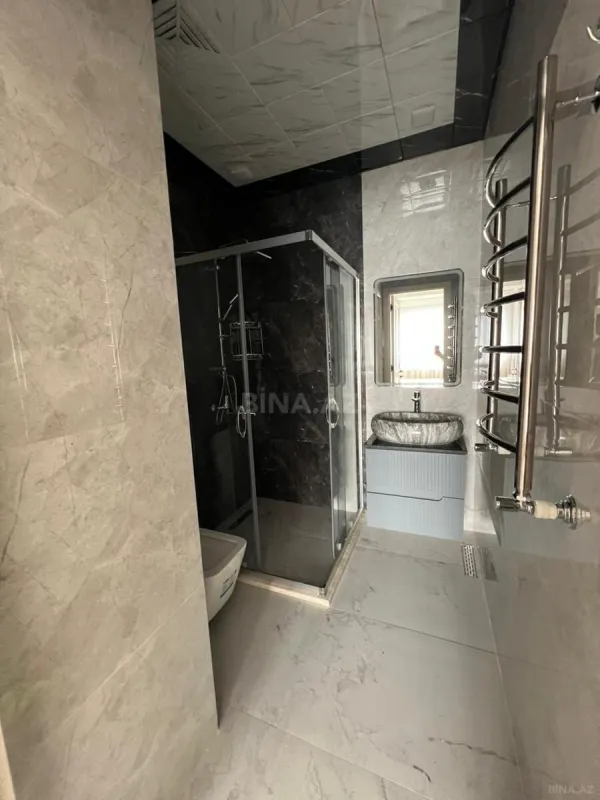 Kirayə verilir 3 otaqlı mənzil 120 m²