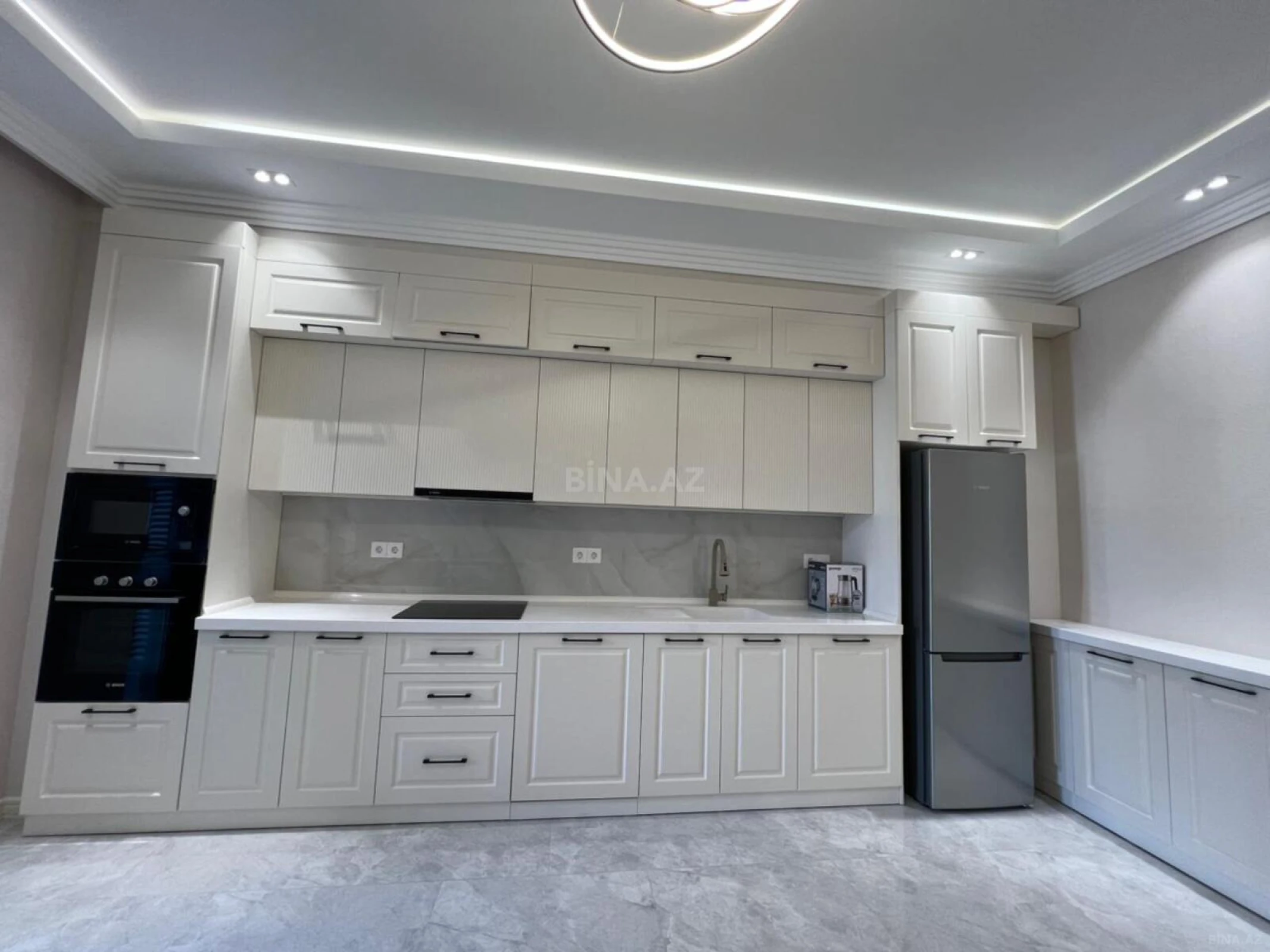 Kirayə verilir 3 otaqlı mənzil 120 m²