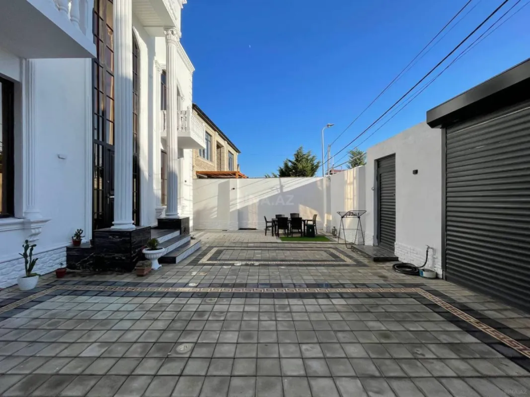 Satılır 6 otaqlı həyət evi 240 m²