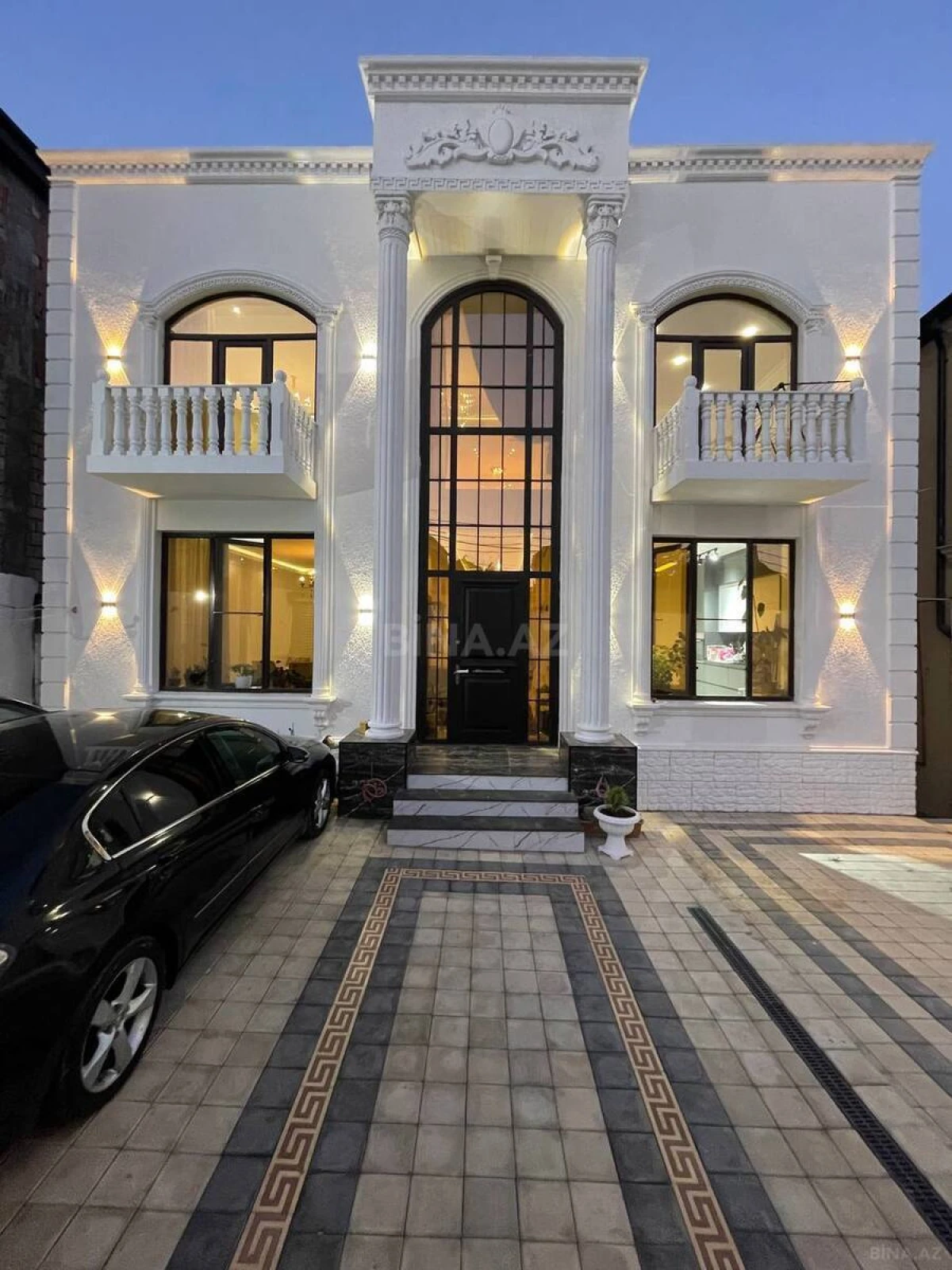 Satılır 6 otaqlı həyət evi 240 m²