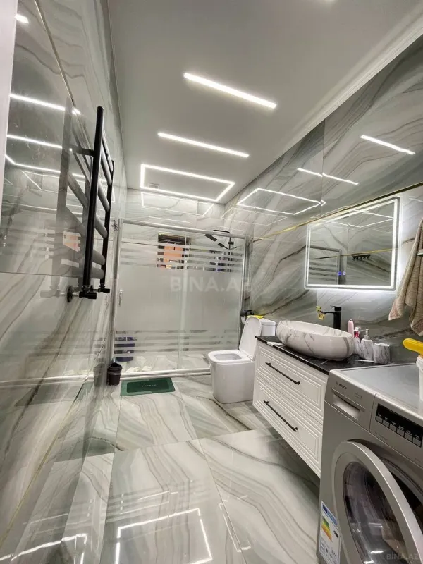 Satılır 6 otaqlı həyət evi 240 m²