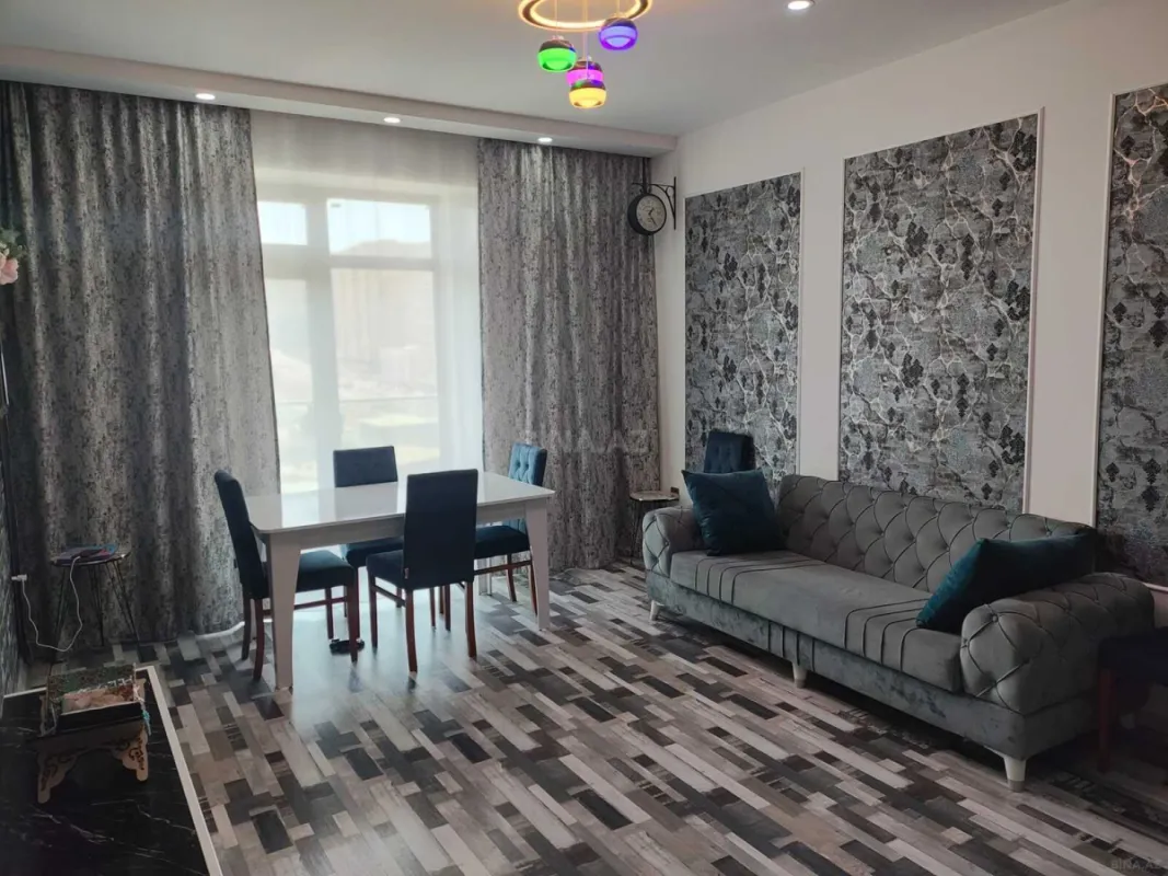 Kirayə verilir 2 otaqlı mənzil 65 m²