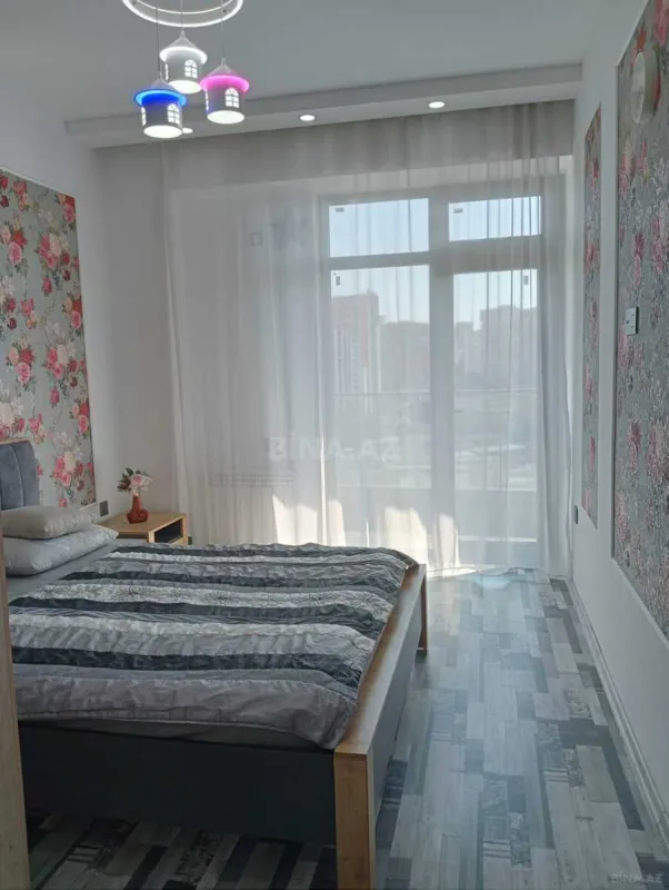 Kirayə verilir 2 otaqlı mənzil 65 m²