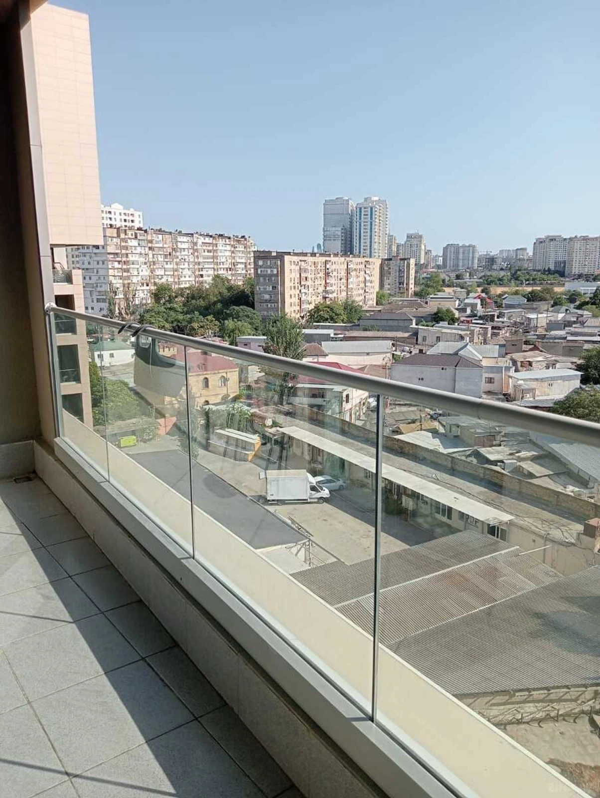 Kirayə verilir 2 otaqlı mənzil 65 m²