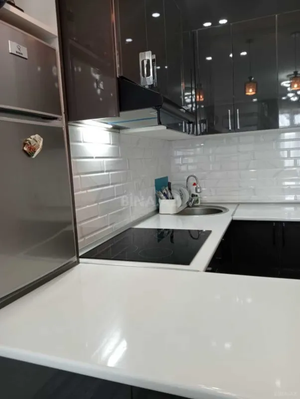 Kirayə verilir 2 otaqlı mənzil 65 m²