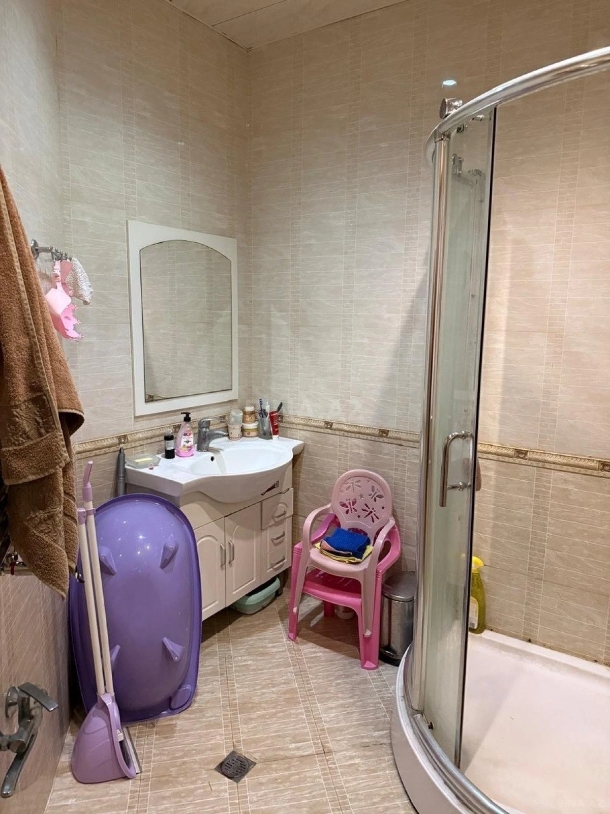 Satılır 2 otaqlı mənzil 128 m²