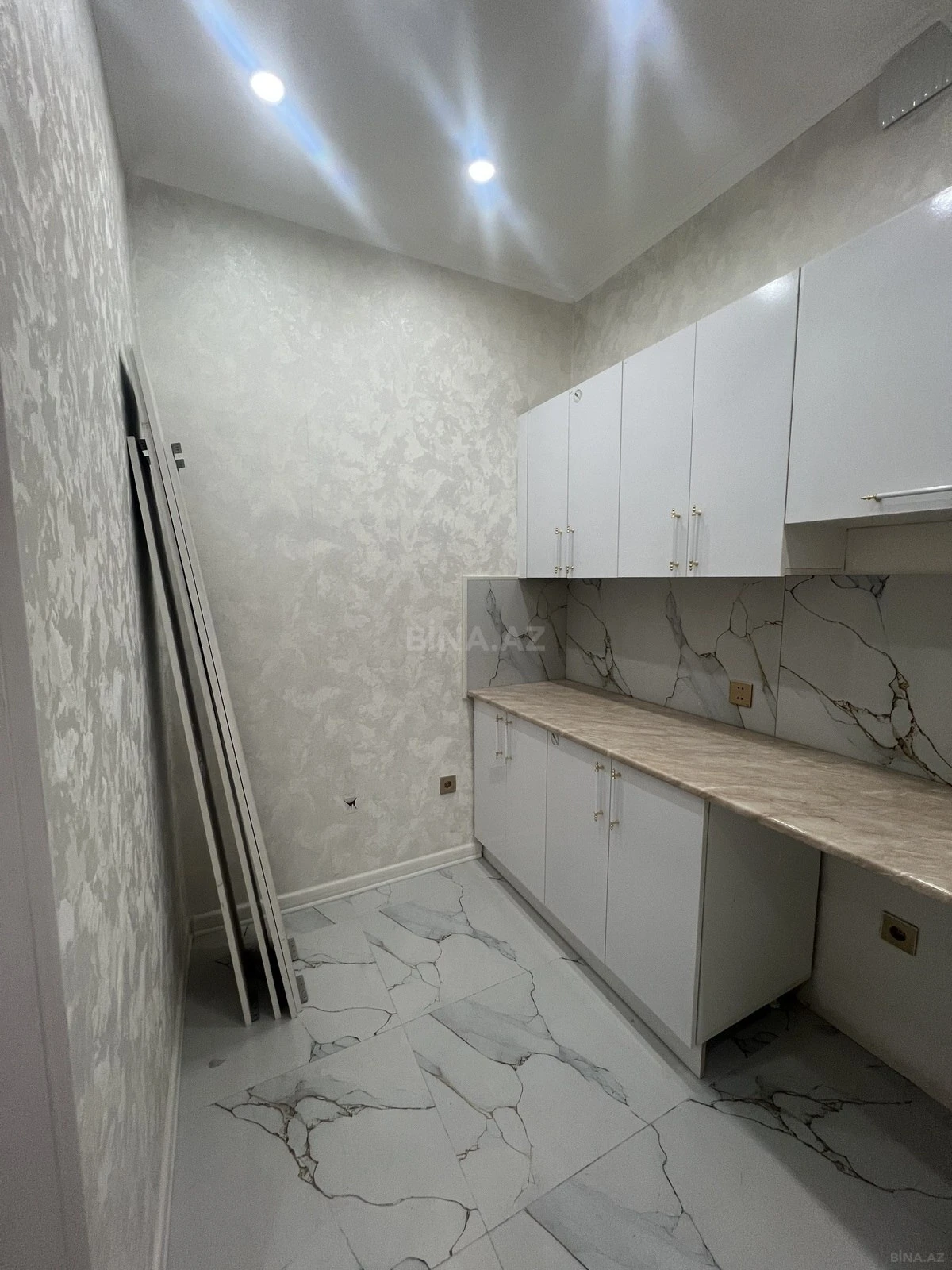 Satılır 2 otaqlı mənzil 58.5 m²