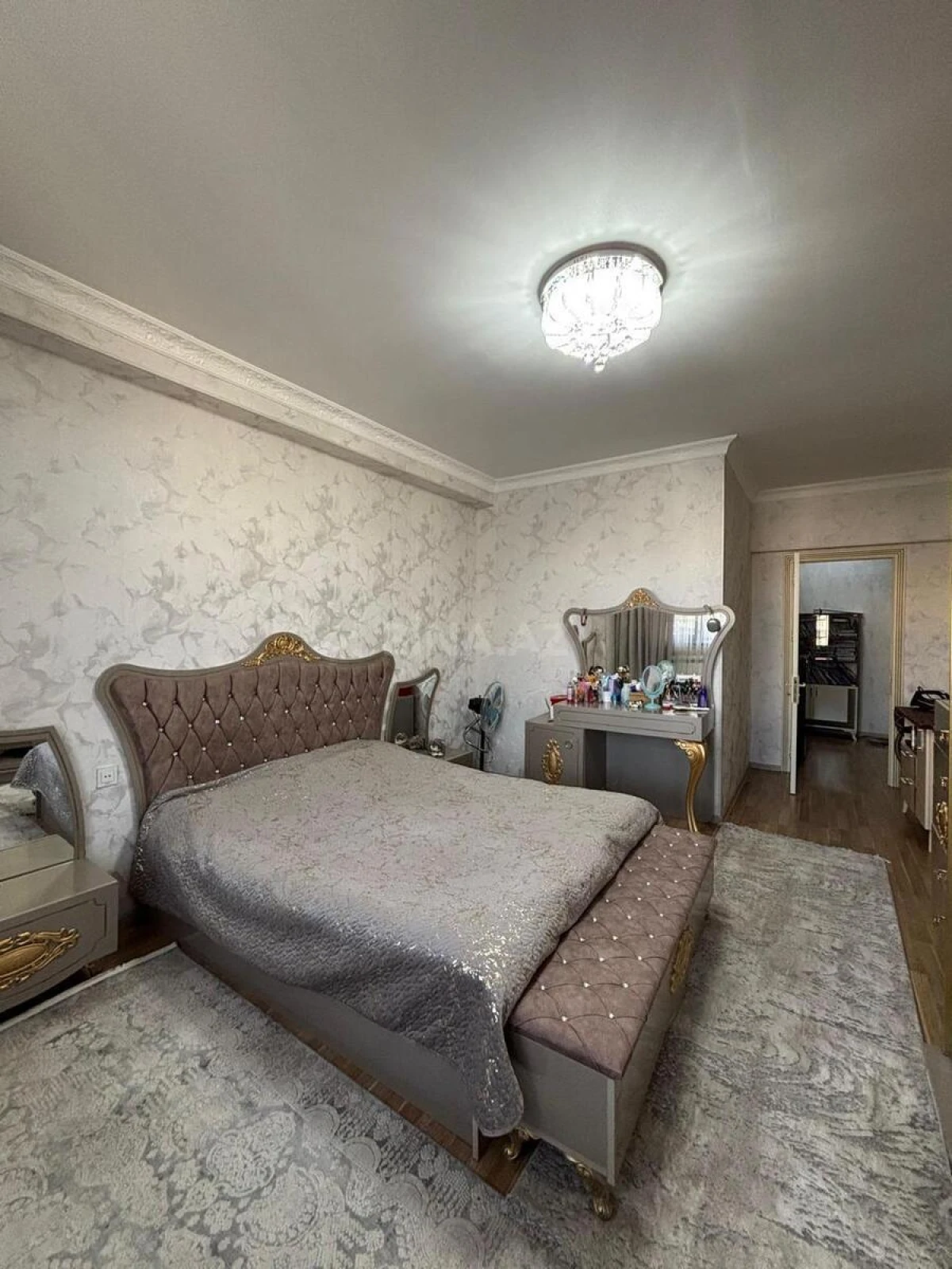 Satılır 3 otaqlı mənzil 96 m²