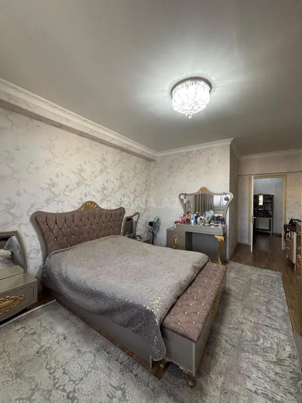 Satılır 3 otaqlı mənzil 96 m²