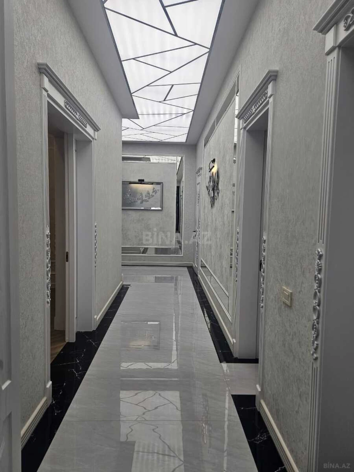 Satılır 4 otaqlı həyət evi 270 m²