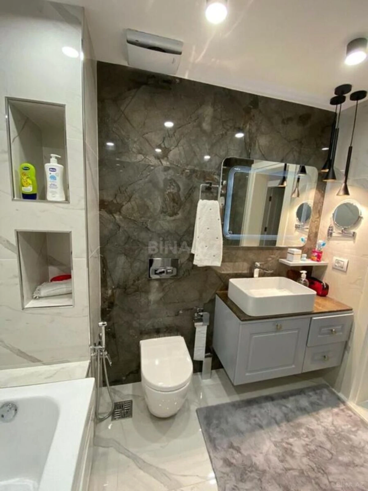 Kirayə verilir 3 otaqlı mənzil 130 m²